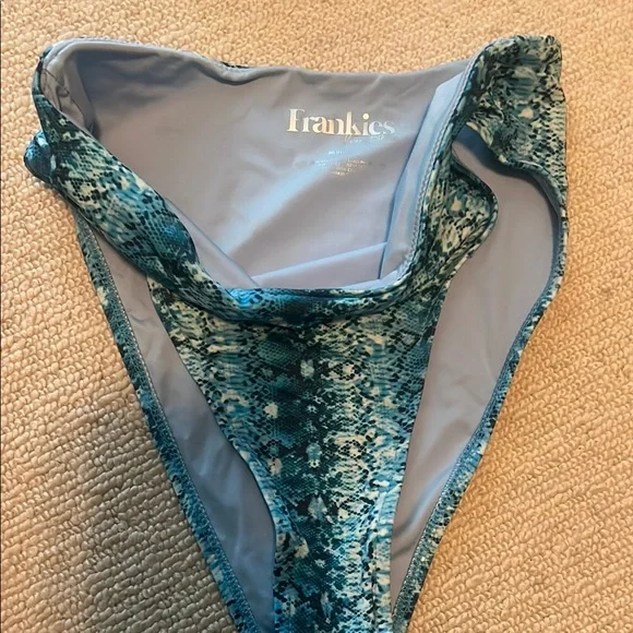 Blue Patterned High-Waist Bikini Set - Picture 5 of 5